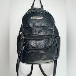 Stone Mountain USA Black Mini Backpack || USED